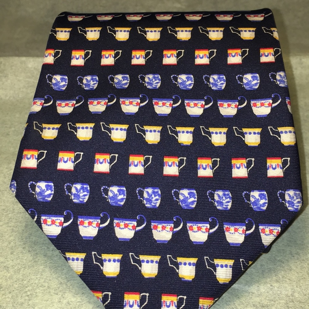 Banana Republic Silk coffee cup patterned tie